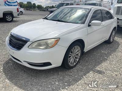 2012 Chrysler 200 4-Door Sedan