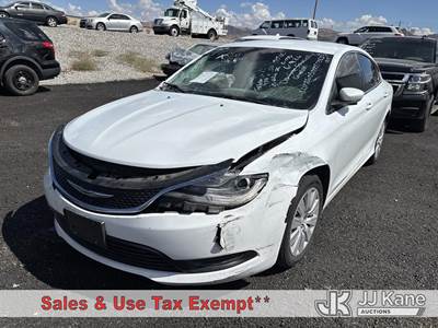 2015 Chrysler 200 4-Door Sedan