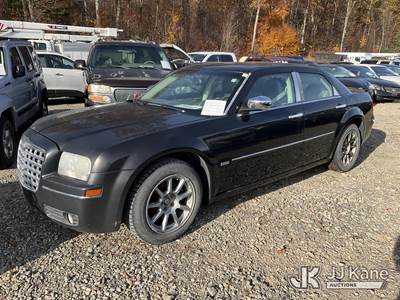 2008 Chrysler 300 4-Door Sedan