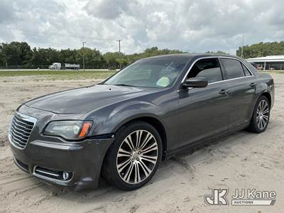 2014 Chrysler 300 4-Door Sedan