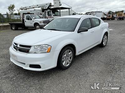 2013 Dodge Avenger 4-Door Sedan
