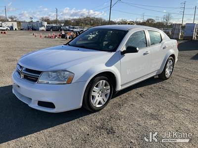 2013 Dodge Avenger 4-Door Sedan