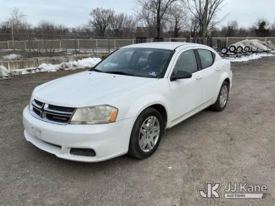 2013 Dodge Avenger 4-Door Sedan