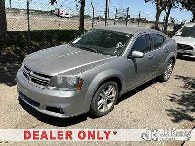 2014 Dodge Avenger SXT 4-Door Sedan