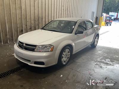 2013 Dodge Avenger 4-Door Sedan