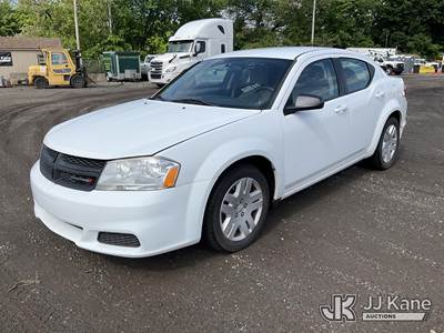 2013 Dodge Avenger 4-Door Sedan
