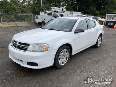 2013 Dodge Avenger 4-Door Sedan