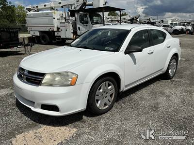 2013 Dodge Avenger 4-Door Sedan