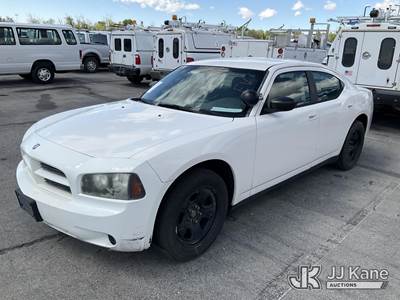2010 Dodge Charger 4-Door Sedan