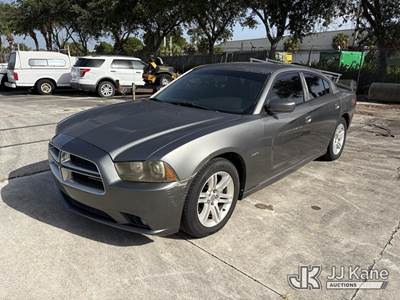 2011 Dodge Charger R/T 4-Door Sedan