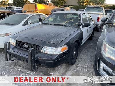 2008 Ford Crown Victoria Police Interceptor 4-Door Sedan