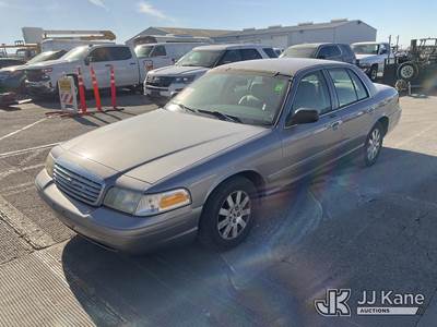 2006 Ford Crown Victoria 4-Door Sedan