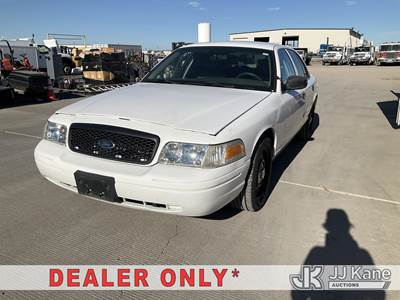2006 Ford Crown Victoria Police Interceptor 4-Door Sedan
