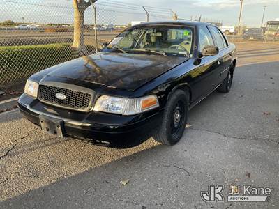 2006 Ford Crown Victoria Police Interceptor 4-Door Sedan