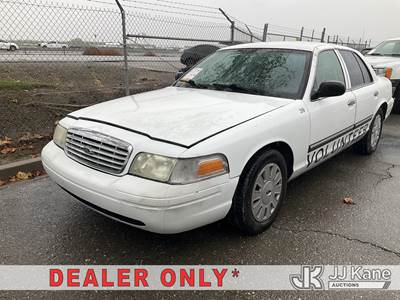 2010 Ford Crown Victoria Police Interceptor 4-Door Sedan