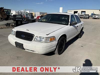 2006 Ford Crown Victoria Police Interceptor 4-Door Sedan