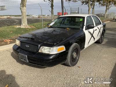 2006 Ford Crown Victoria Police Interceptor 4-Door Sedan