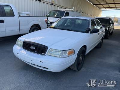 2007 Ford Crown Victoria Police Interceptor 4-Door Sedan