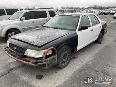 2003 Ford Crown Victoria Police Interceptor 4-Door Sedan