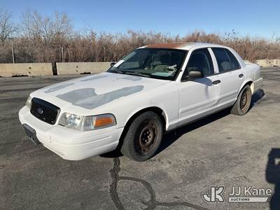 2008 Ford Crown Victoria Police Interceptor 4-Door Sedan