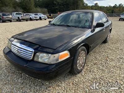 2008 Ford Crown Victoria 4-Door Sedan