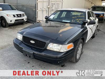 2007 Ford Crown Victoria Police Interceptor 4-Door Sedan