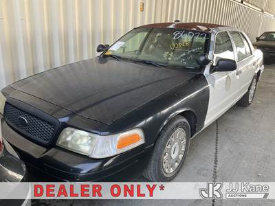 2003 Ford Crown Victoria Police Interceptor 4-Door Sedan