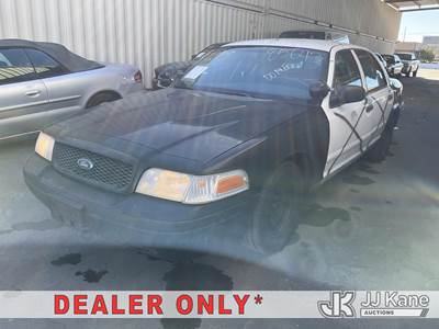 2002 Ford Crown Victoria Police Interceptor 4-Door Sedan