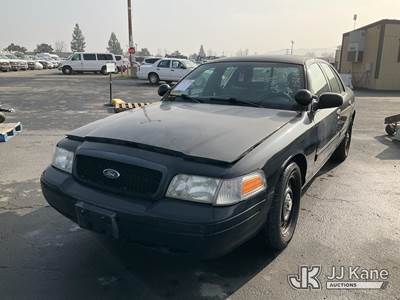 2009 Ford Crown Victoria Police Interceptor 4-Door Sedan