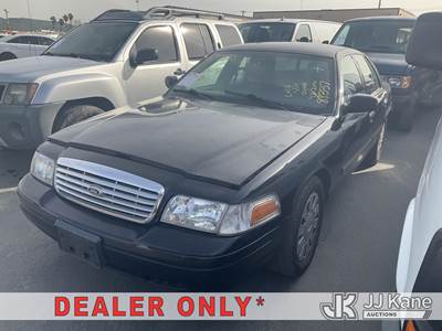 2010 Ford Crown Victoria Police Interceptor 4-Door Sedan
