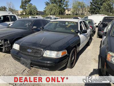 2006 Ford Crown Victoria Police Interceptor 4-Door Sedan
