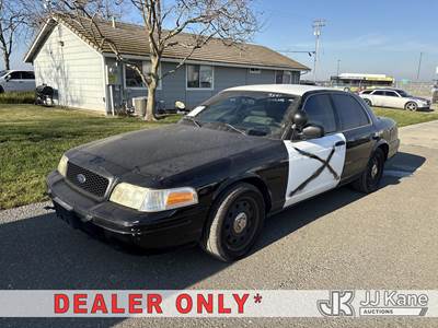 2011 Ford Crown Victoria Police Interceptor 4-Door Sedan