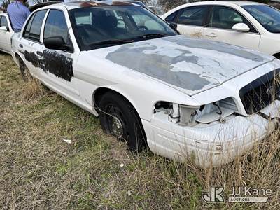 2006 Ford Crown Victoria Police Interceptor 4-Door Sedan