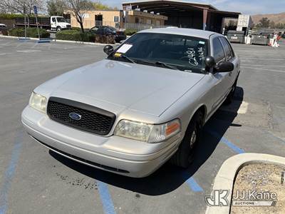2009 Ford Crown Victoria Police Interceptor 4-Door Sedan