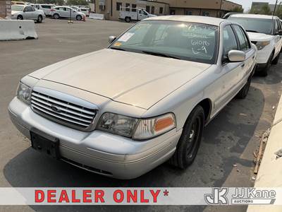 2000 Ford Crown Victoria Police Interceptor 4-Door Sedan