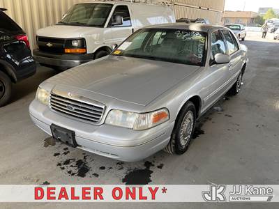 2000 Ford Crown Victoria Police Interceptor 4-Door Sedan