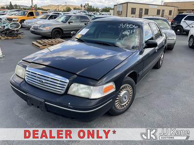 2001 Ford Crown Victoria Police Interceptor 4-Door Sedan
