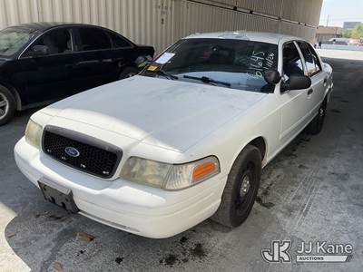 2007 Ford Crown Victoria Police Interceptor 4-Door Sedan