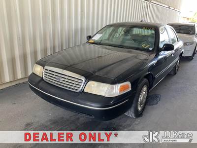 2000 Ford Crown Victoria Police Interceptor 4-Door Sedan