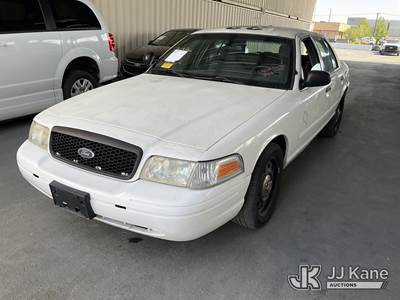 2007 Ford Crown Victoria Police Interceptor 4-Door Sedan