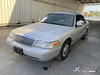 2000 Ford Crown Victoria Police Interceptor 4-Door Sedan