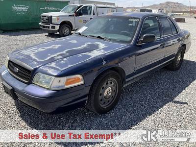 2006 Ford Crown Victoria 4-Door Sedan