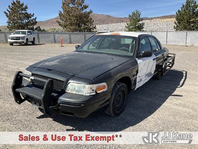 2001 Ford Crown Victoria Police Interceptor 4-Door Sedan