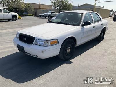 2011 Ford Crown Victoria Police Interceptor 4-Door Sedan