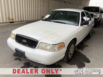 2004 Ford Crown Victoria Police Interceptor 4-Door Sedan