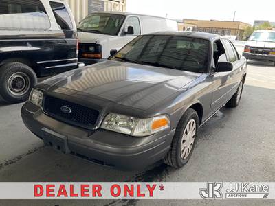 2008 Ford Crown Victoria Police Interceptor 4-Door Sedan