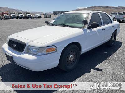 2011 Ford Crown Victoria Police Interceptor 4-Door Sedan