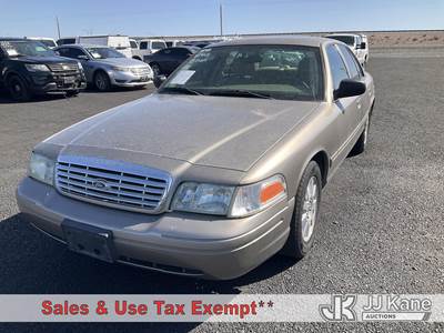 2006 Ford Crown Victoria 4-Door Sedan