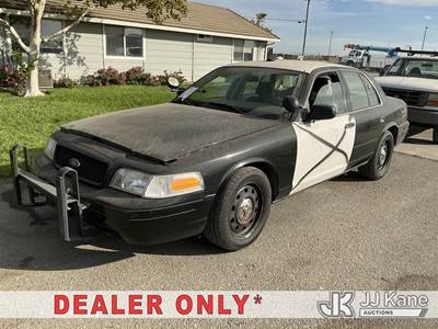 2008 Ford Crown Victoria Police Interceptor 4-Door Sedan