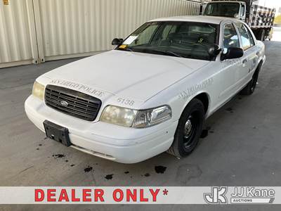 2000 Ford Crown Victoria Police Interceptor 4-Door Sedan
